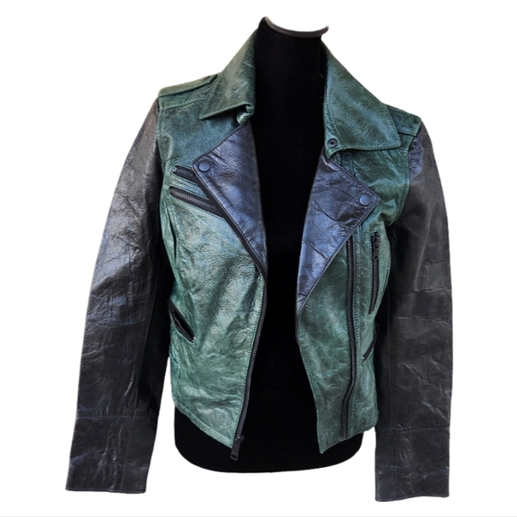 Levi's Jackets & Blazers - Levi's Real Leather Moto Jacket in Green & Black – Size XS